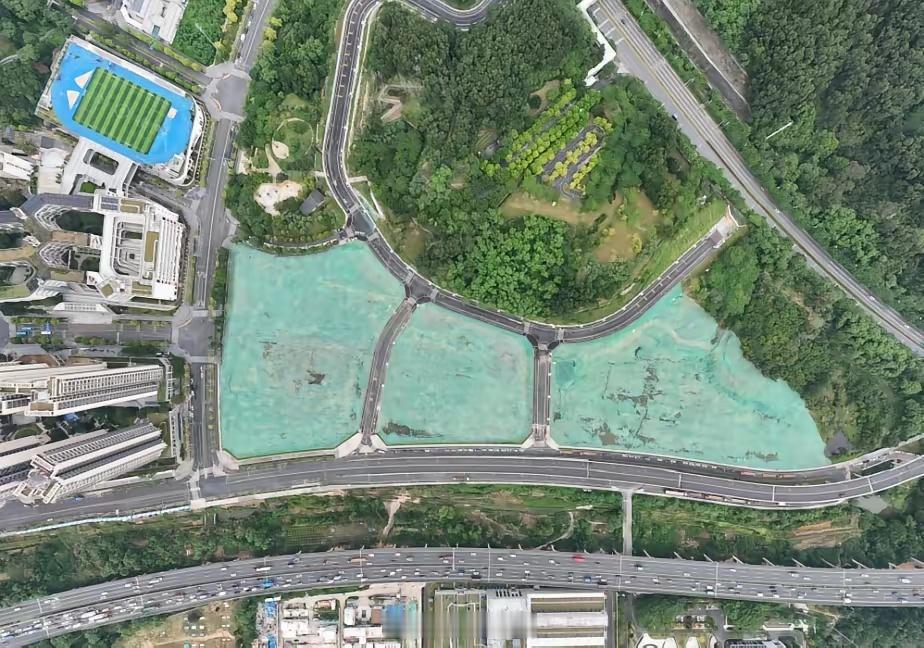 光明挂出一块126亩的工业地，要求固定资产投资不低于50亿元，投产后首年产值不低