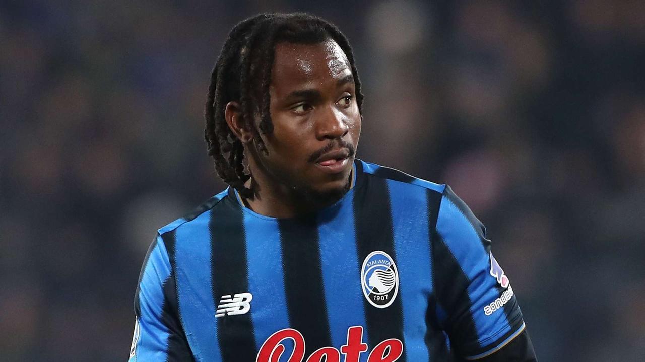 这是买阿玛德买出感情了？就像那不勒斯盯着曼联薅羊毛🦙一样。
………………………