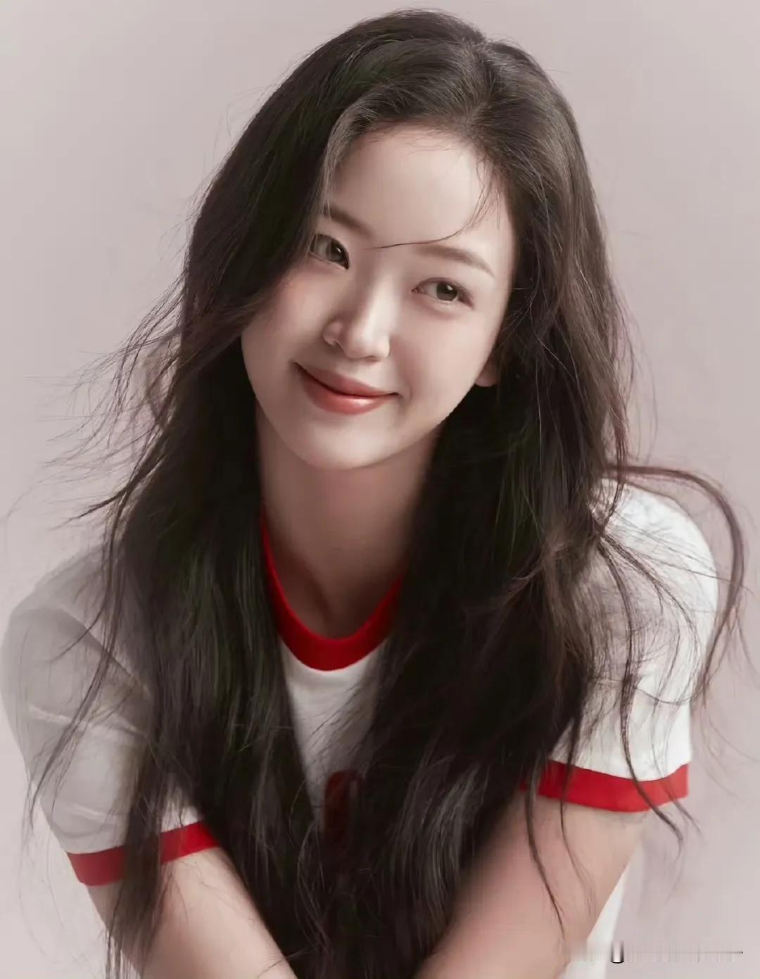 这个女演员挺漂亮，可惜惹怒了于正，以后的路估计难走了！
8月18日，女演员滕泽文