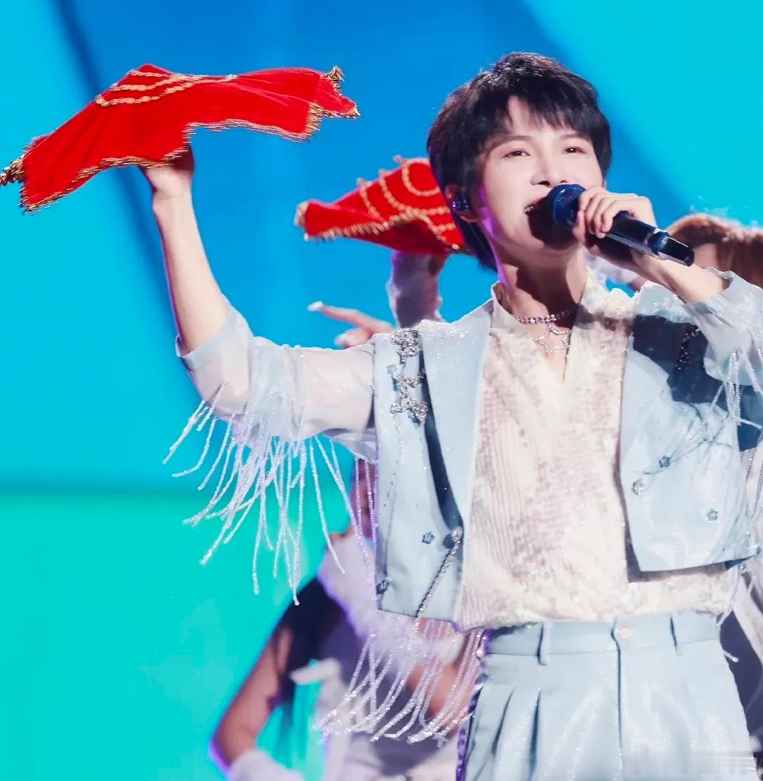#周深唱哭每一个东北人#限定曲《东北摇篮曲》[泪][泪][泪][泪][泪][泪]