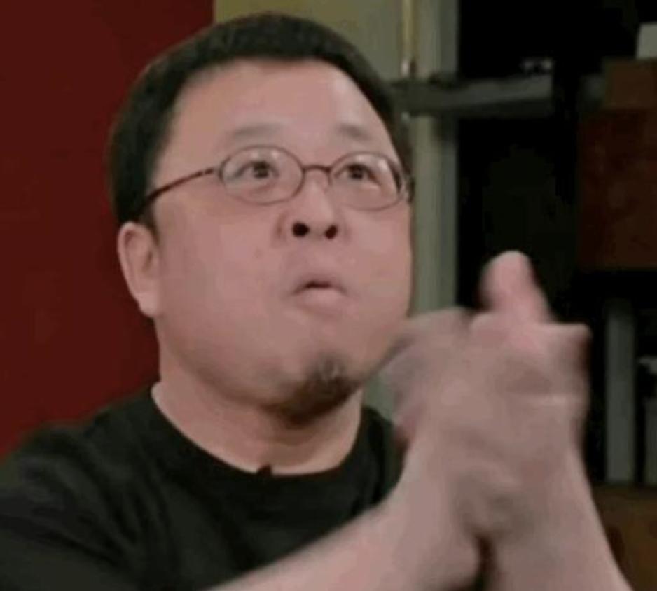 锤子，本来就是一个初代网红，
其实我对锤子老师的人品是不敢苟同的，毕竟追着当年的