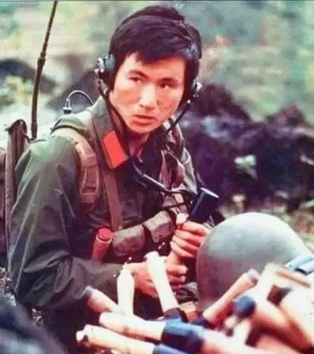 1985年，老山战场上，杨启良歼敌18人，转业后却遭地方恶霸刁难，他大怒：“我就