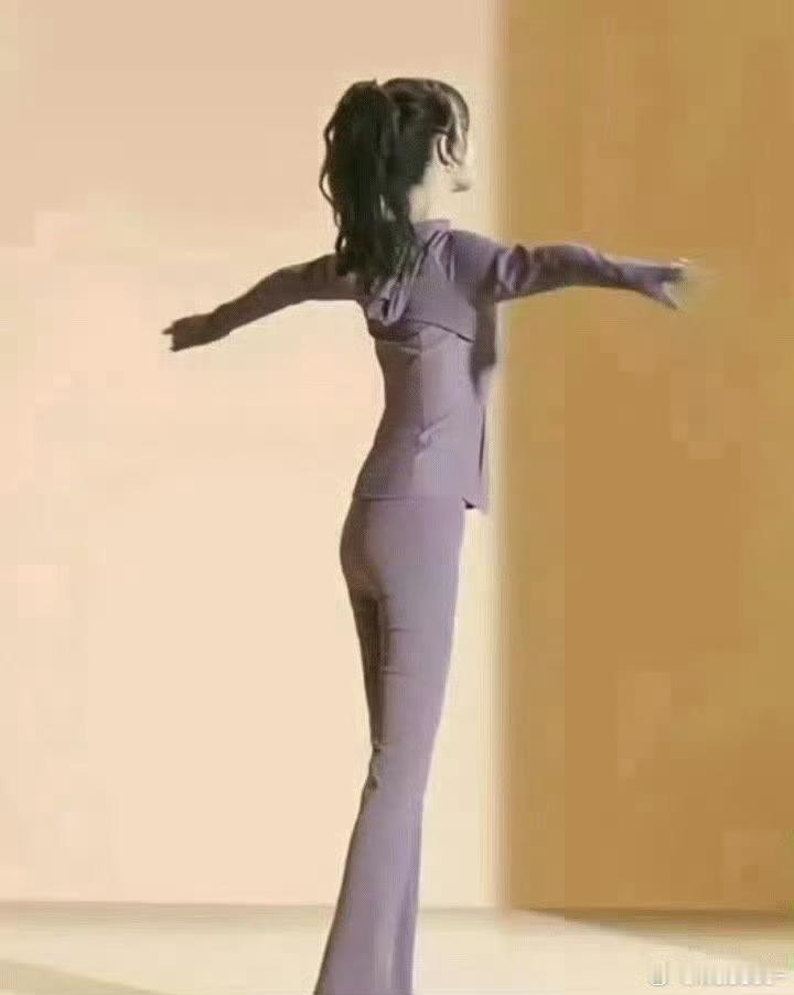 我的天哪，我印象中的杨紫不是这么瘦的呀 