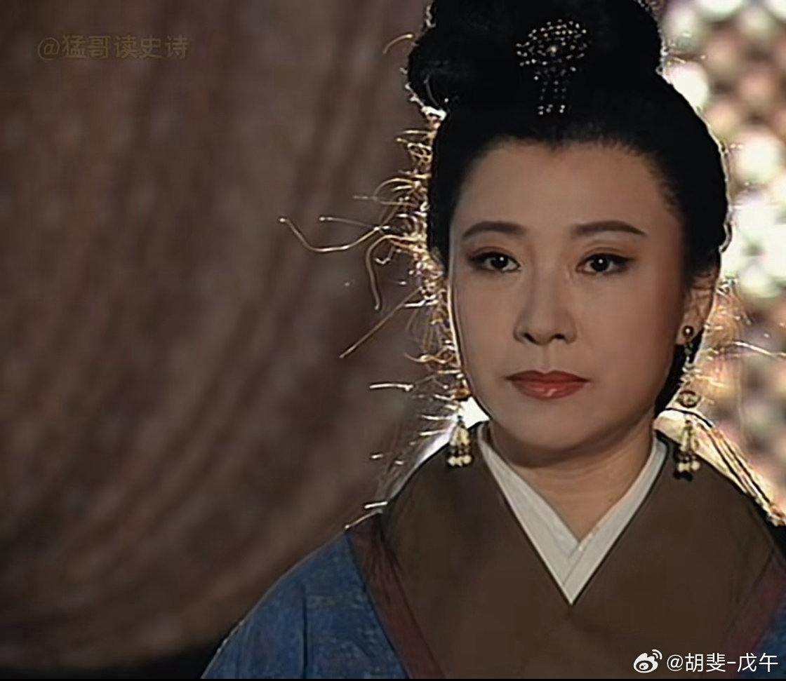 芦叶满汀洲，寒沙带浅流。二十年重过南楼。柳下系船犹未稳，能几日，又中秋。黄鹤断矶