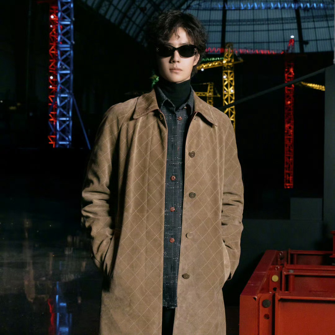 巴黎时装周香奈儿CHANEL官博，出席2026秋冬系列发布会的嘉宾排序——王一博