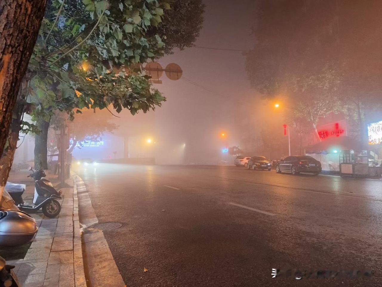 我的今日状态：💰期待暴富
我这里的天气：雾转多云🌤