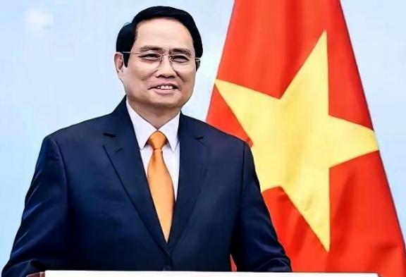 越南不恨美国，不恨日本，越南就连殖民几十年的法国都不恨，就只恨中国。吃中国饭，砸