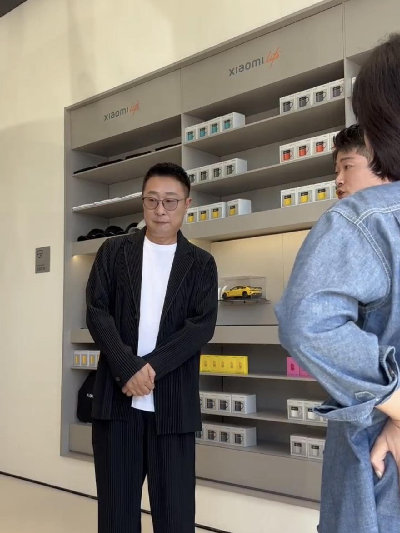 我们之前是到线下门店看完澎程N90再看N70，今天在网上还看到国民演员林永健夫妇