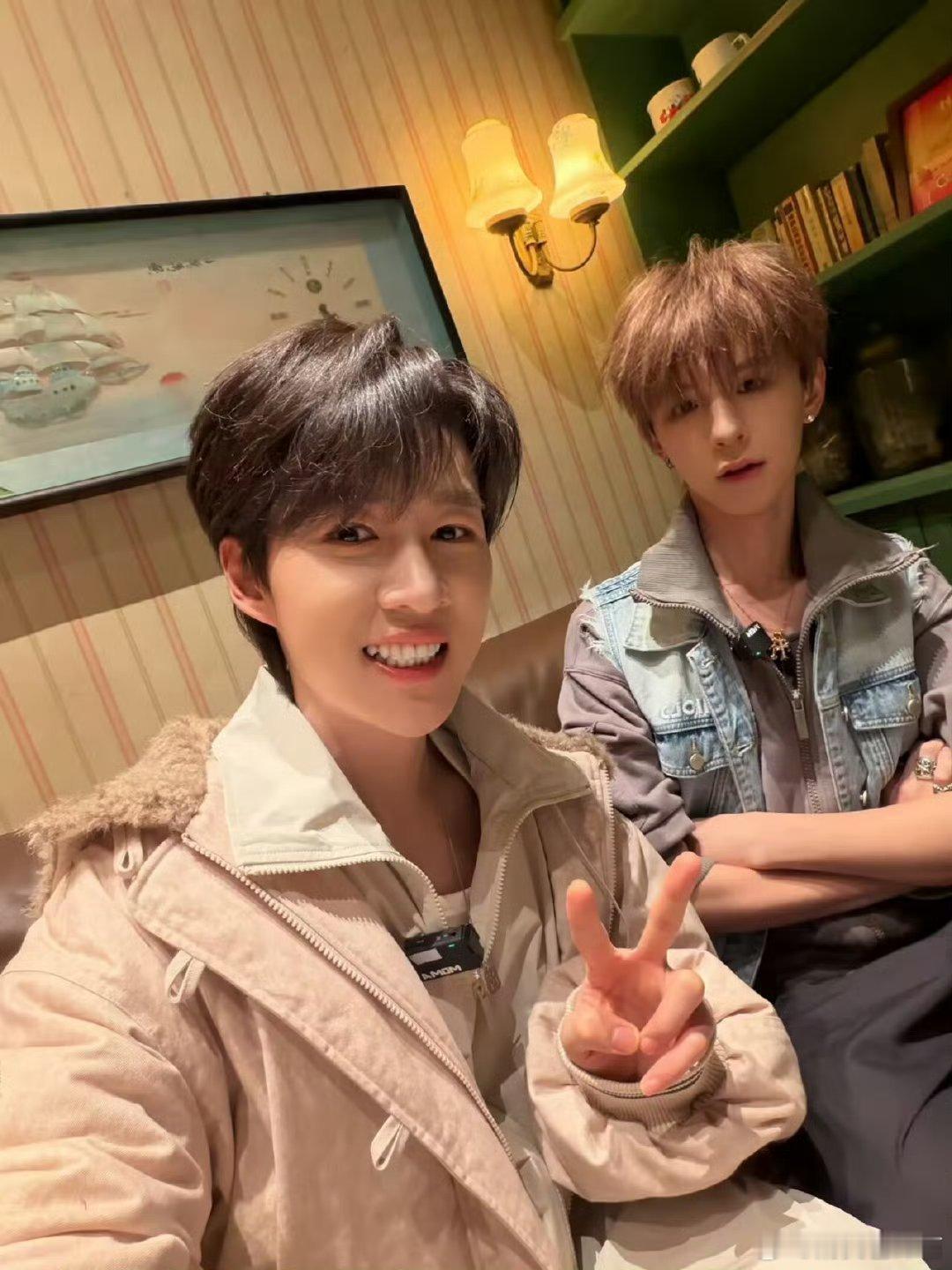 十个勤天游园vlog来了十个勤天游园vlog太有看点啦！赵一博、卓沅、赵小童、何