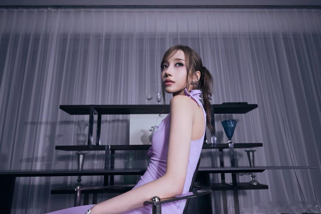 李秀满女团回归A2OMAY回归 五小魅这次回归状态绝佳，不管舞台表现力还是唱功，