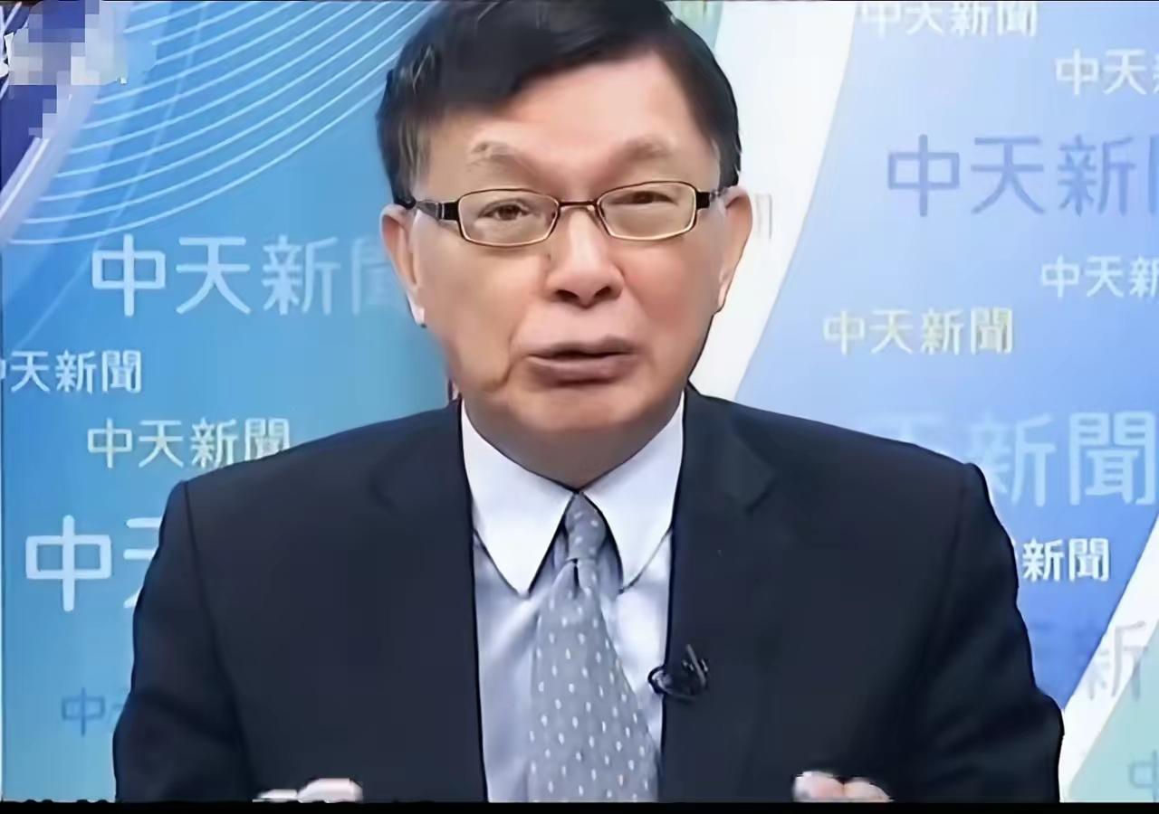 苑举正说整个国民党也比不上一个郑丽文。

他说，国民党从连战以来历任主席，没有一