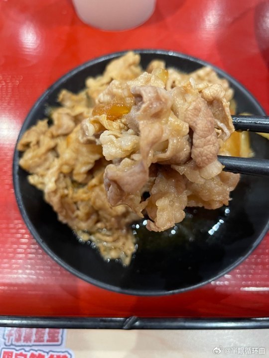 什么加班什么焦虑，都先放一边，食其家这一碗饭的时间，是完完全全属于我自己的。食其