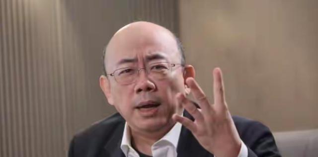 高人布局！台湾名嘴郭正亮说：中国大陆有高人，一次次的把挑战转成了机遇。

郭正亮