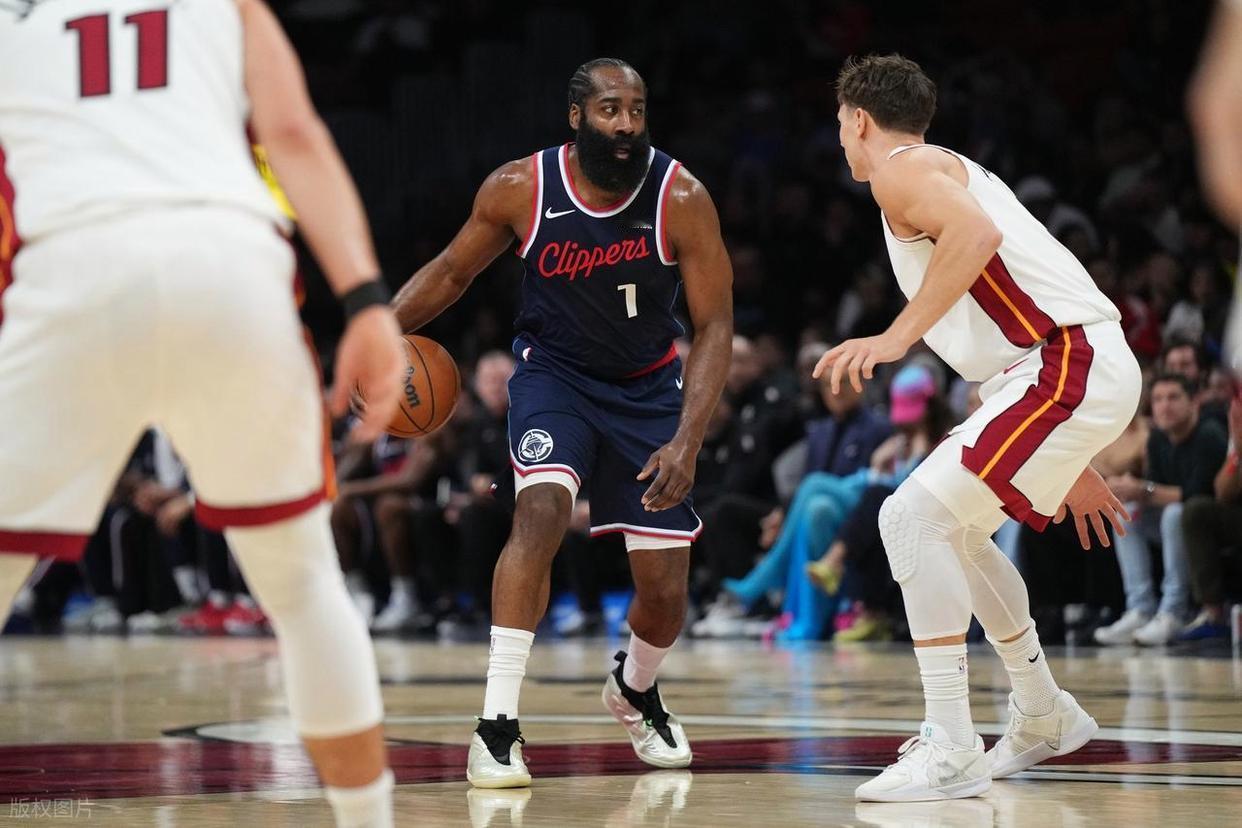 如果快船交易哈登，谁最得利？
1.泰伦卢：作为球队的主教练，大家都知道泰伦卢在高