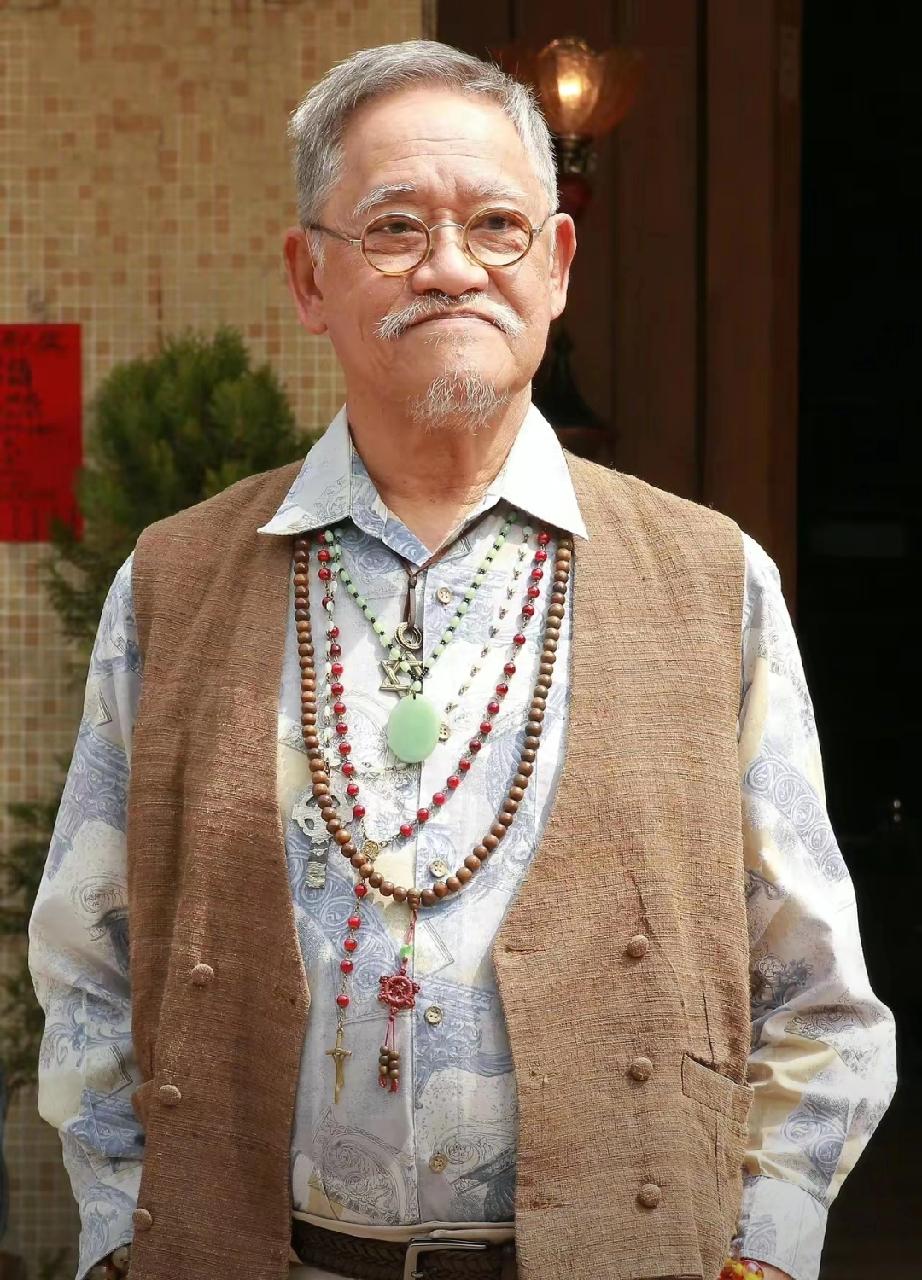 醍醐灌顶的一段话：“等你老了，走不动路了，躺在床上翻个身都费劲的时候，才会真正明