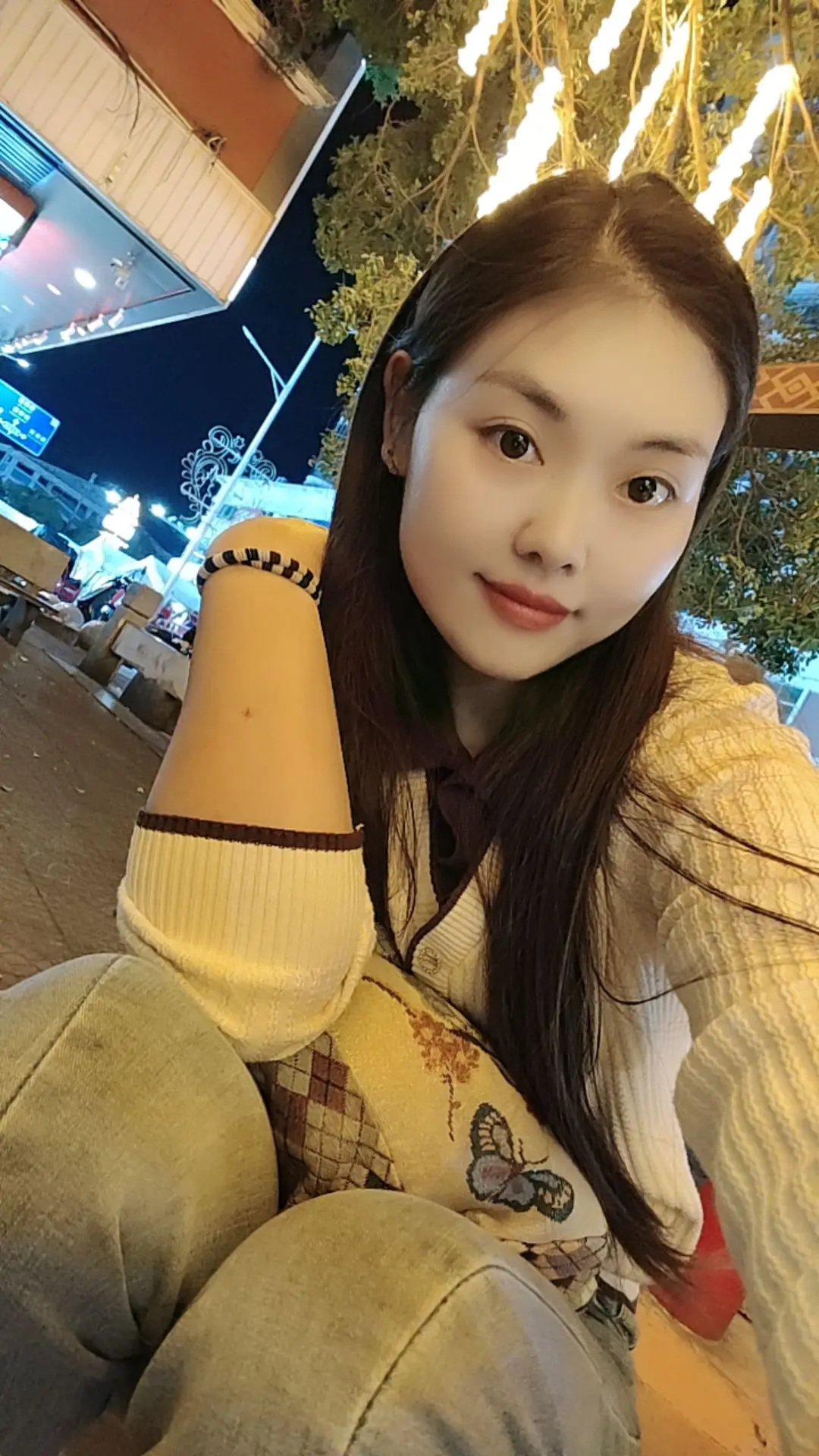 现在对过年都不感兴趣了，只有自己努力有钱了比什么都好