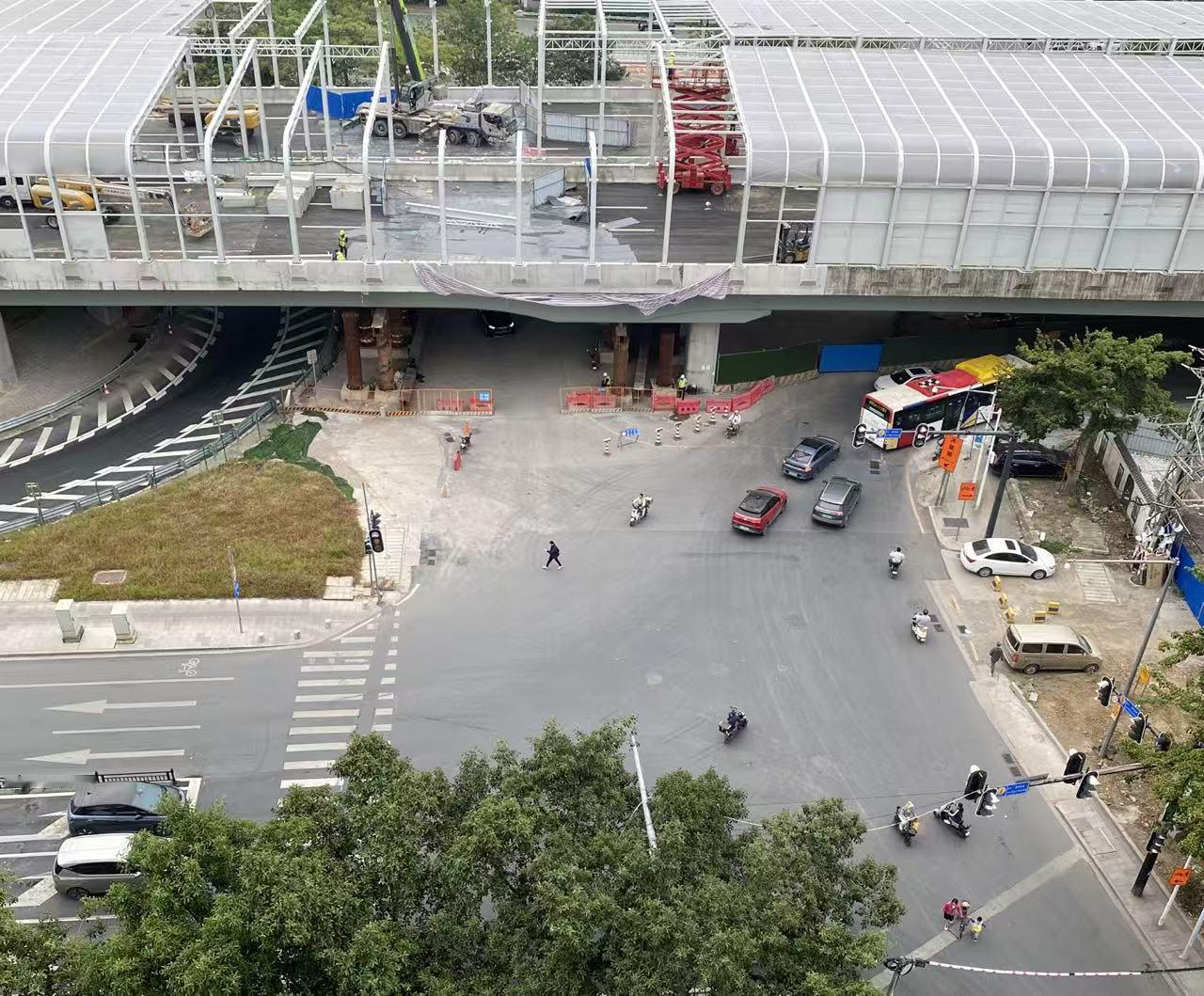 广州机场第二高速合景路沐陂东路口段，进展神速，通车在望！
此前该路段被围蔽无法施