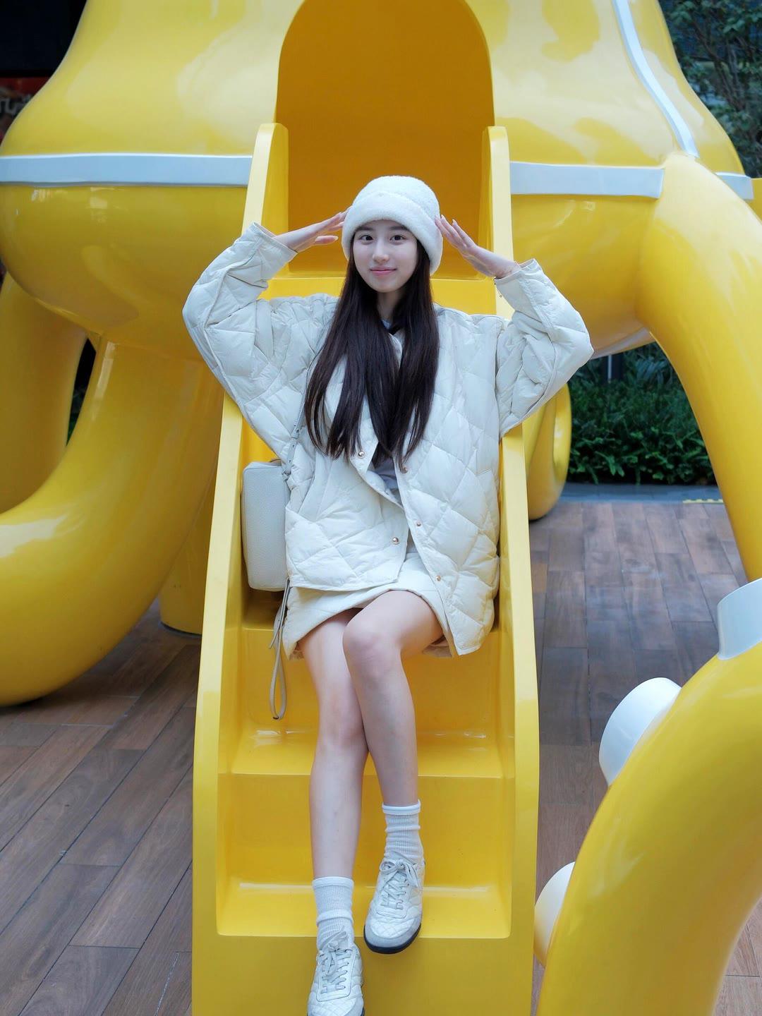 毕竟每个人的审美观不一样  自己觉得好看的  就是最漂亮的穿搭