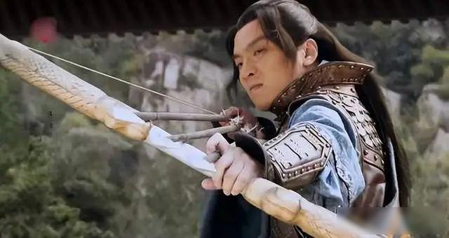 武德元年，一个叫盛彦师的人，仅凭几千人马，在熊耳山的溪谷里设下埋伏，一箭射碎了隋