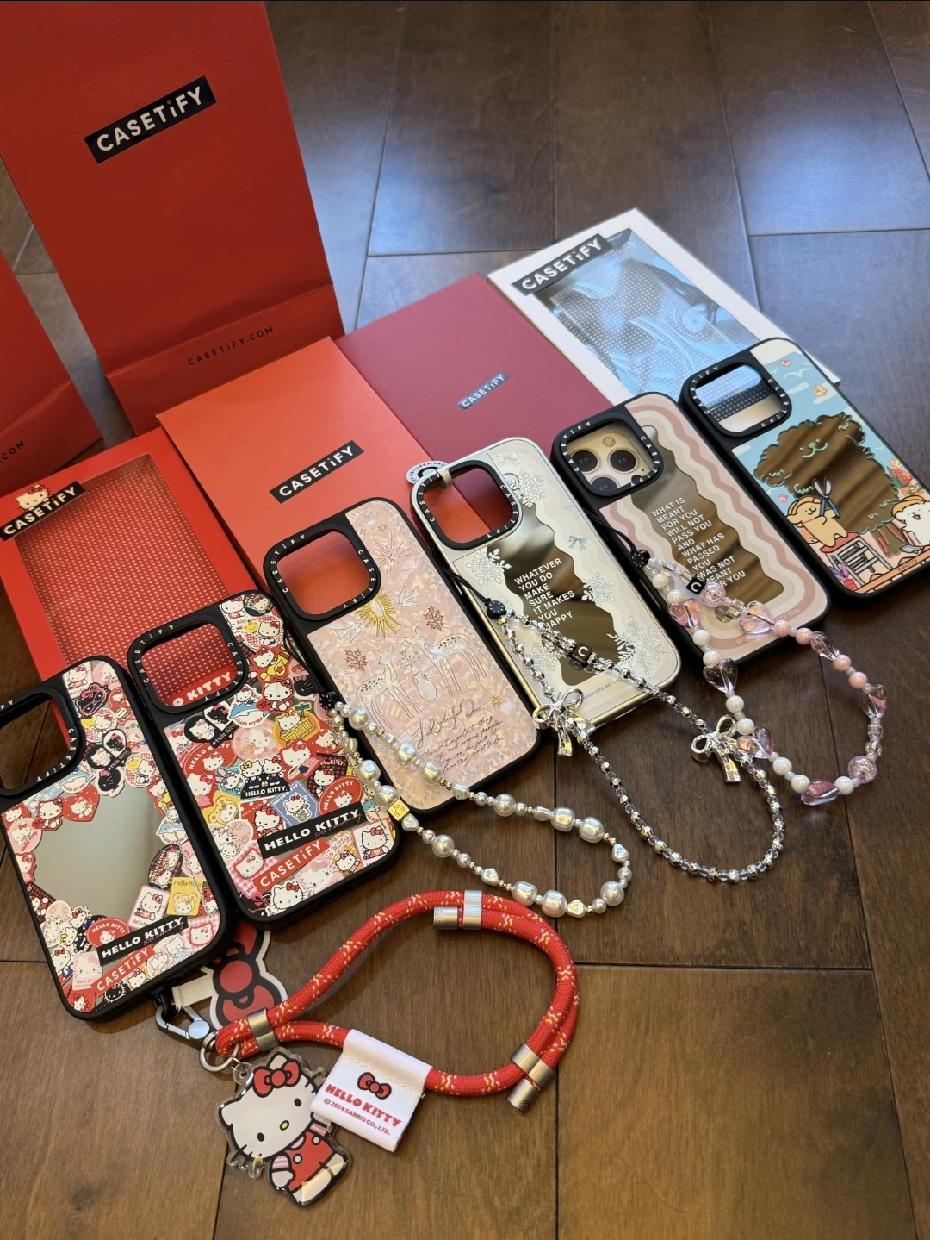 太癫了吧，一个手机壳卖500元！
“手机壳中的爱马仕”的CASETiFY手机壳，