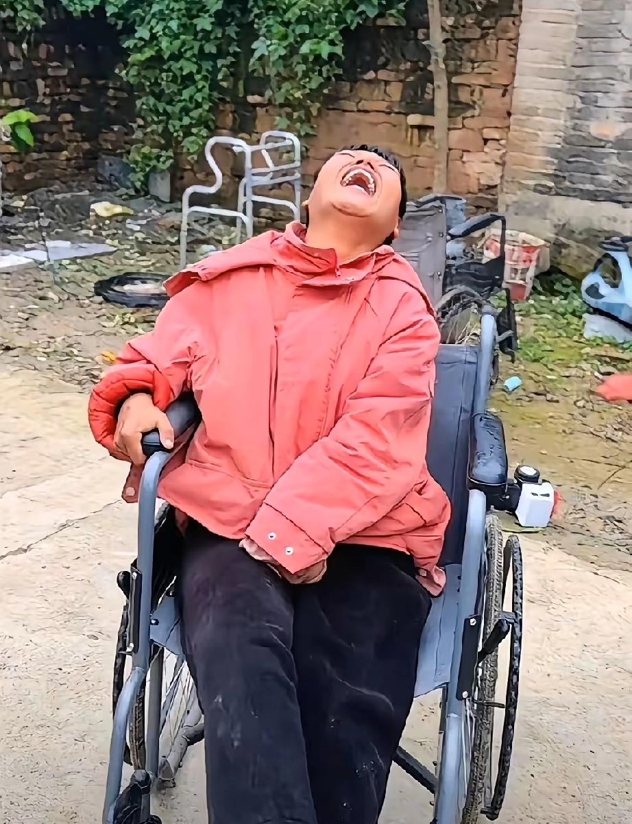 “这也太荒诞了！”河南鹿邑闫家庄有户人家，老光棍七十多岁，懒惰成性，之前哄骗来俩