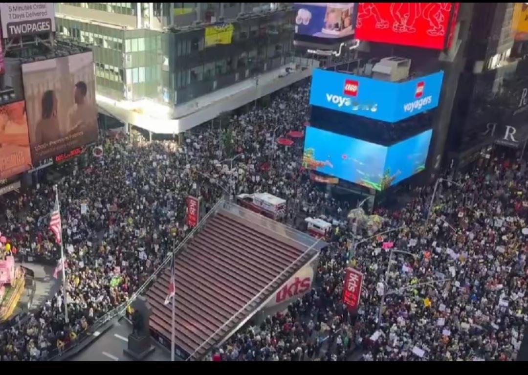人太少了，才700万，没有7000万，根本不可能出现决定性的革命浪潮！ 
当地时