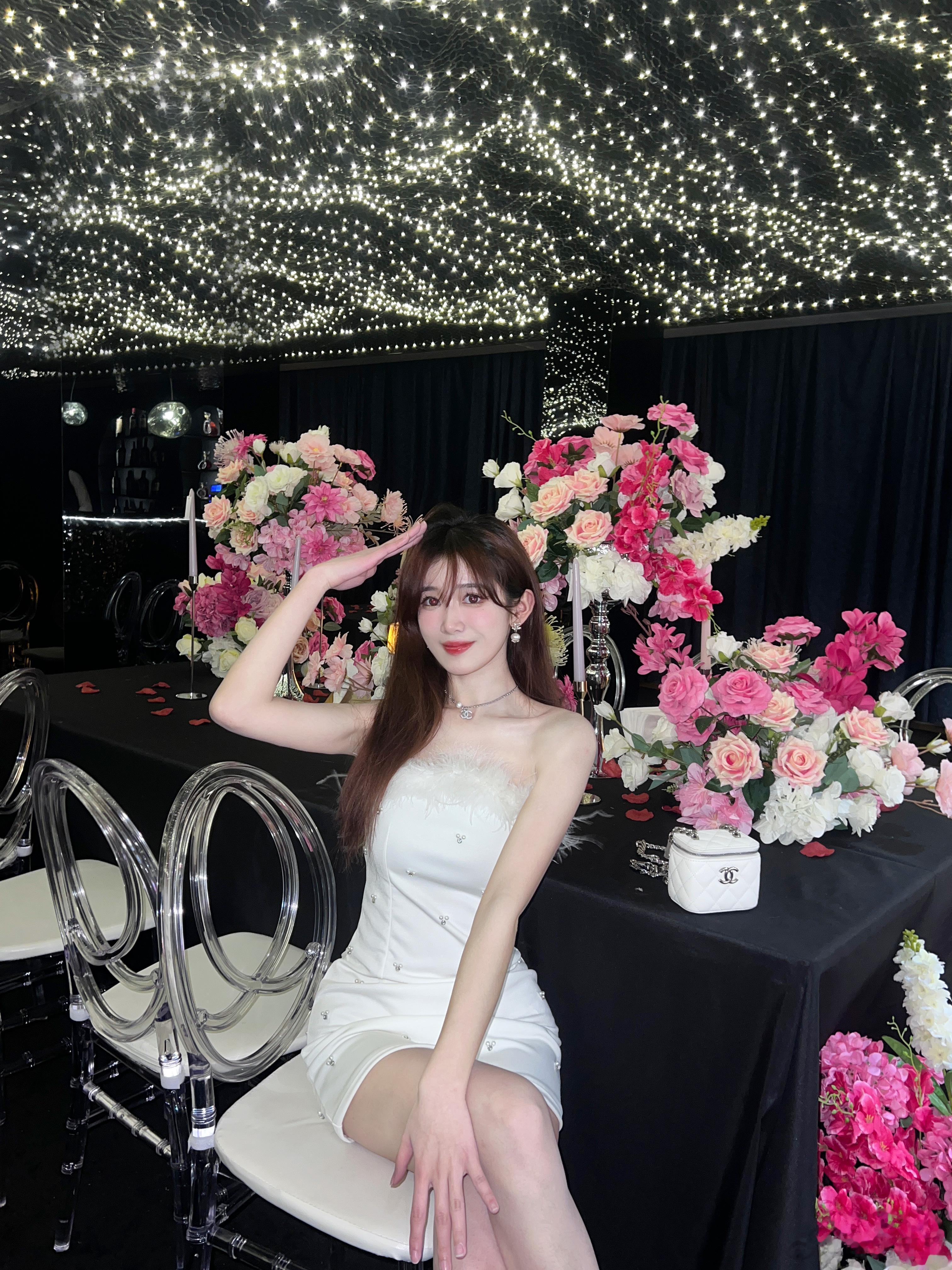 老婆 有什么问题可以吻我 ​​​