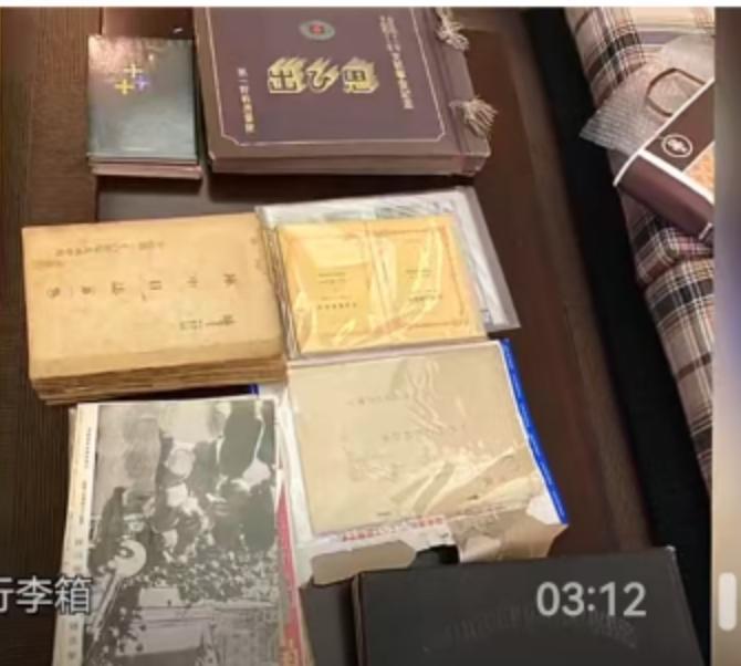 在日本爱知县，圆光寺的晨钟暮鼓已经回响了数百年。住持大东仁的日常，是诵经、打坐，