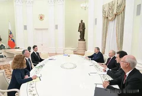 特朗普称，他的特使和女婿判断普京希望结束战争，而他自己也这样认为。
在美国特使威