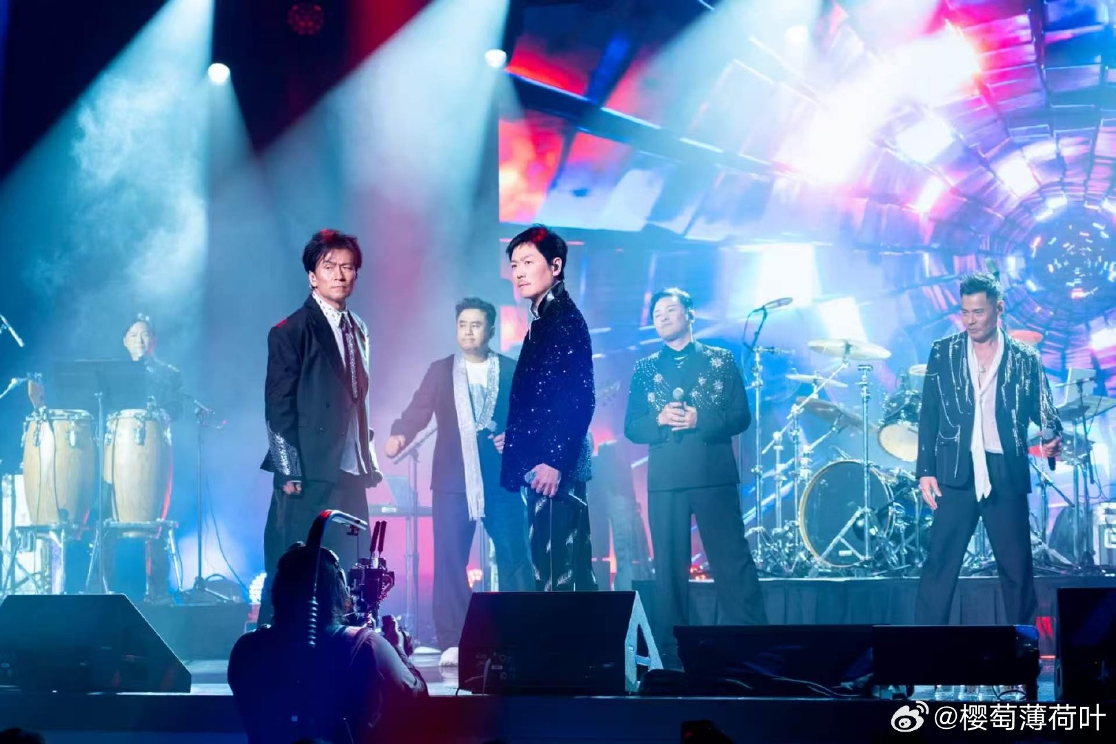 HeyBrother兄弟团港剧男神美国开唱 演唱会的曲目编排展现出极高的专业水准
