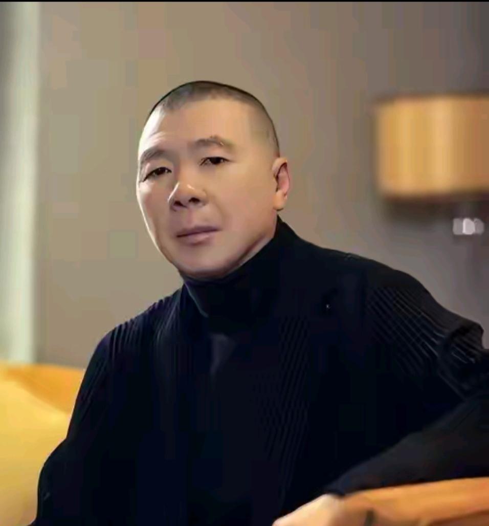 当初徐帆出面辟谣，才过去5个月，冯小刚现状让人唏嘘
 
很多人还记得当初网上疯传