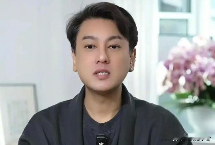 朱孝天真的要为自己说的话负责啊！因为自己压力大，就重伤他人，太可怕了。
不知道阿