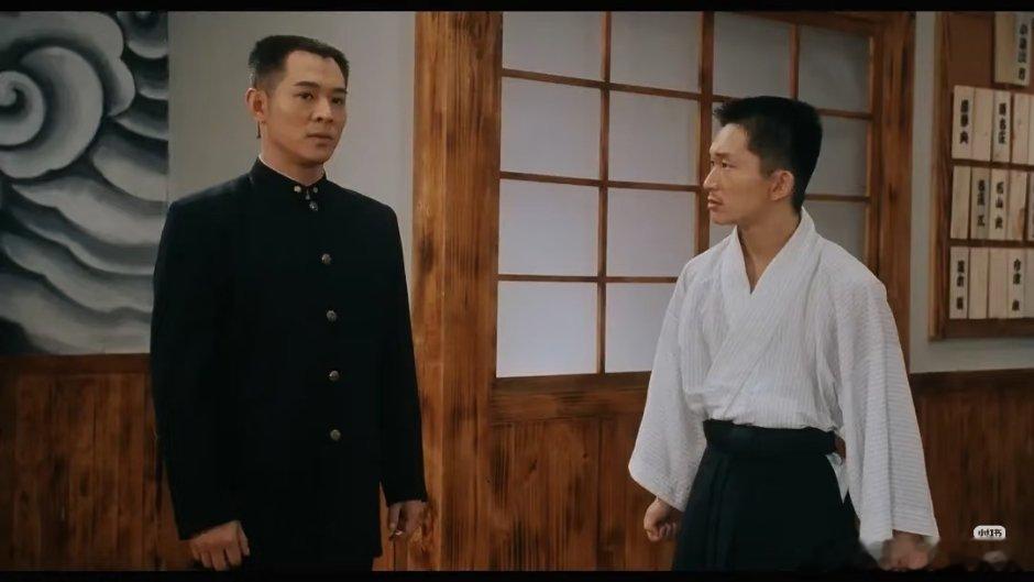 原来精武英雄里右边这个小个子是《火遮眼》的导演啊