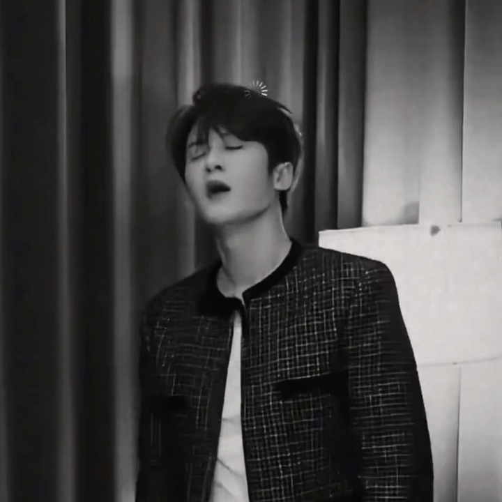 对不起，这个表情我……………我给老公（）了 