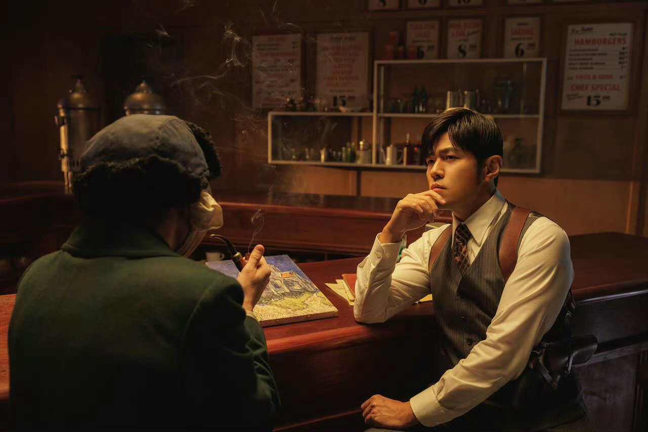 周杰伦新专辑《太阳之子》内页官方写真 