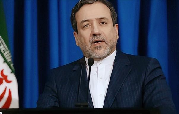 伊朗新领袖刚上任，就给美国下死命令了。
 
伊朗这新领袖是前最高领袖哈梅内伊的二