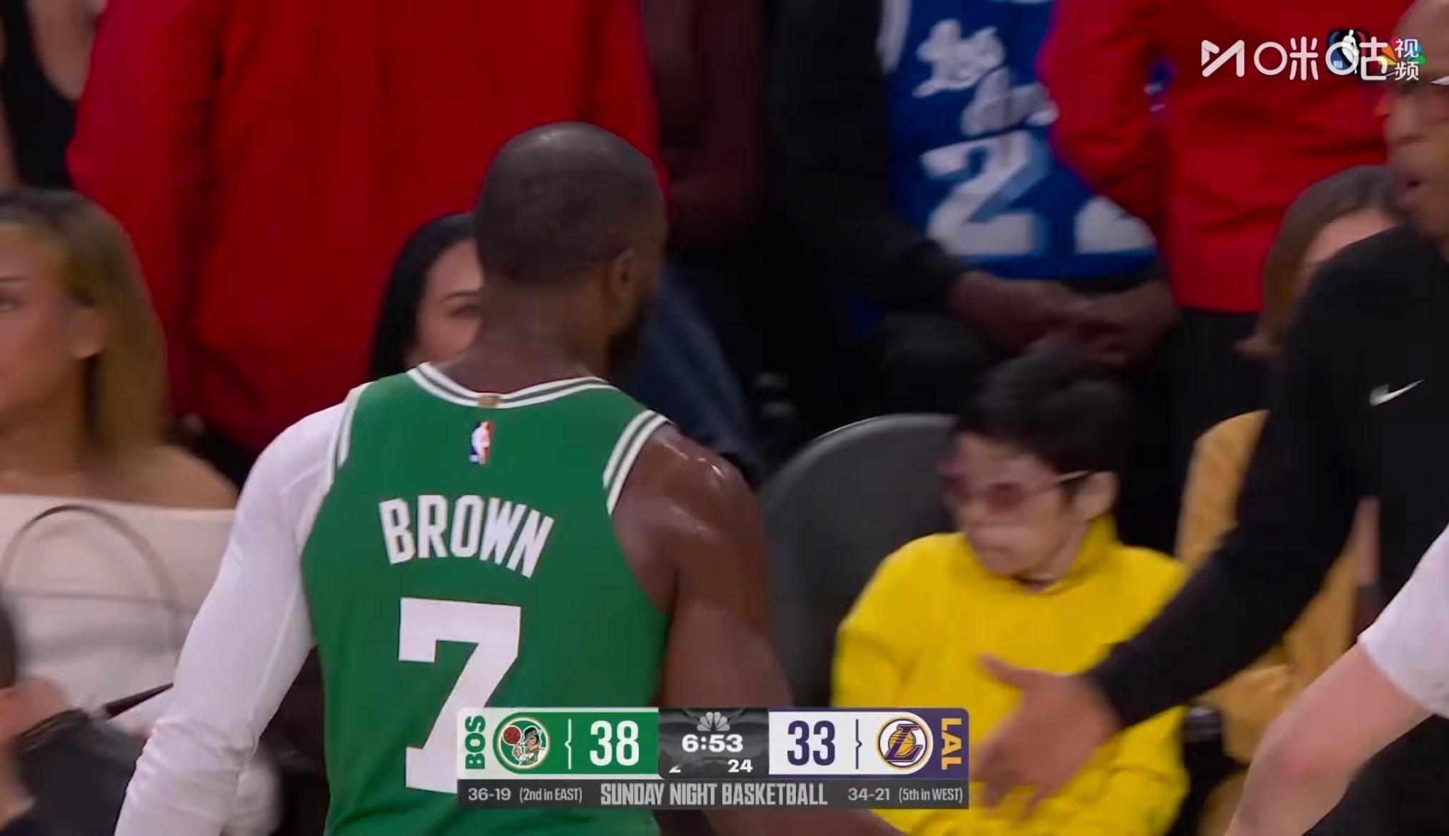 雷迪克暂停，稳住啊。 