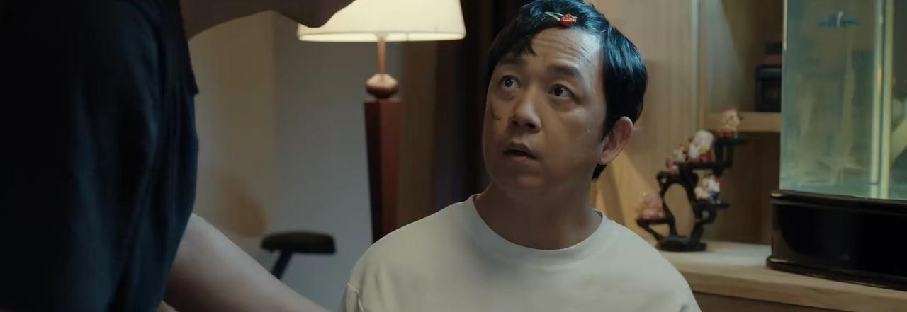 《白夜破晓》关宏宇，关宏峰兄弟俩真的过于搞笑了！

因为这兄弟俩人顶着一个身份出