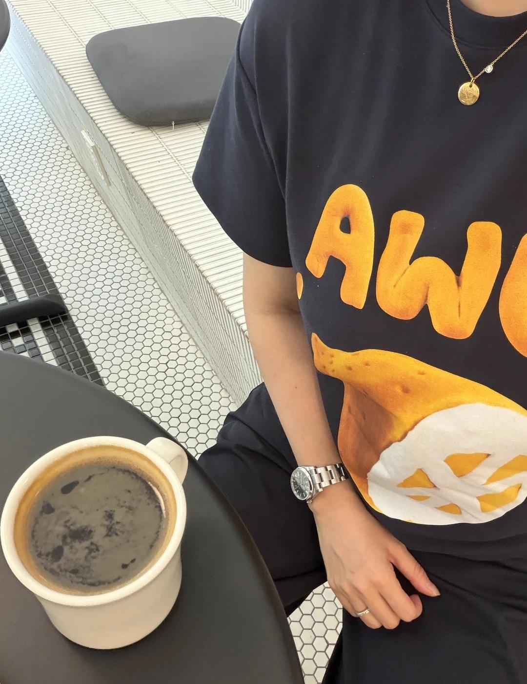 最近的舒服休闲穿搭
一周有那么2天就想穿的舒服！打工人的日常穿搭
离不开T恤、轻