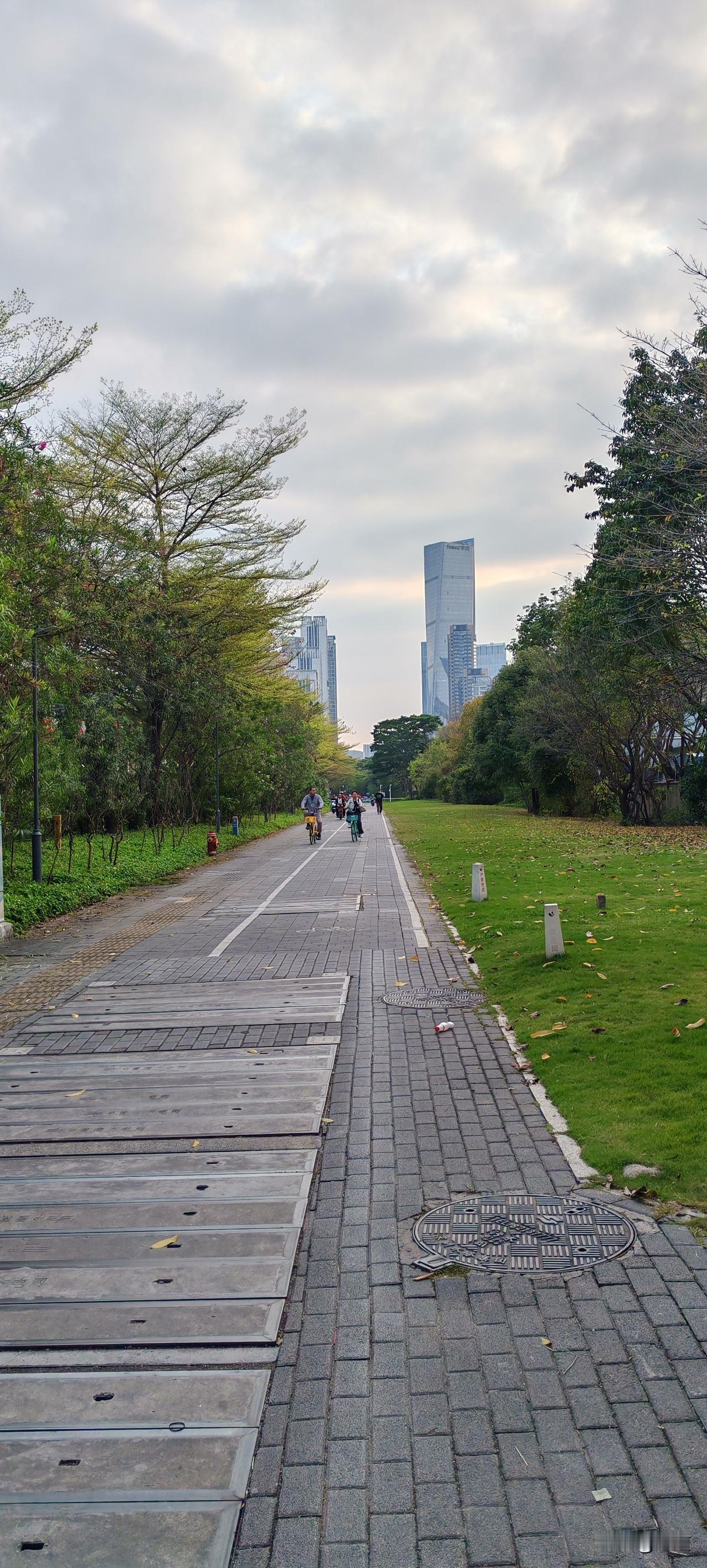自从我写我要离婚后，我就总能刷到征婚的。
刚刚刷到一个征婚的，不得不感慨，这才是