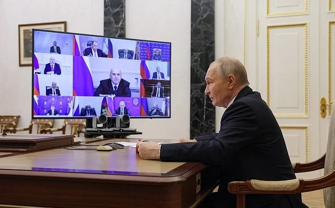 【：拒绝特朗普的和平计划，库皮扬斯克的悲剧会不断重演】在乌克兰爆发腐败危机之际，