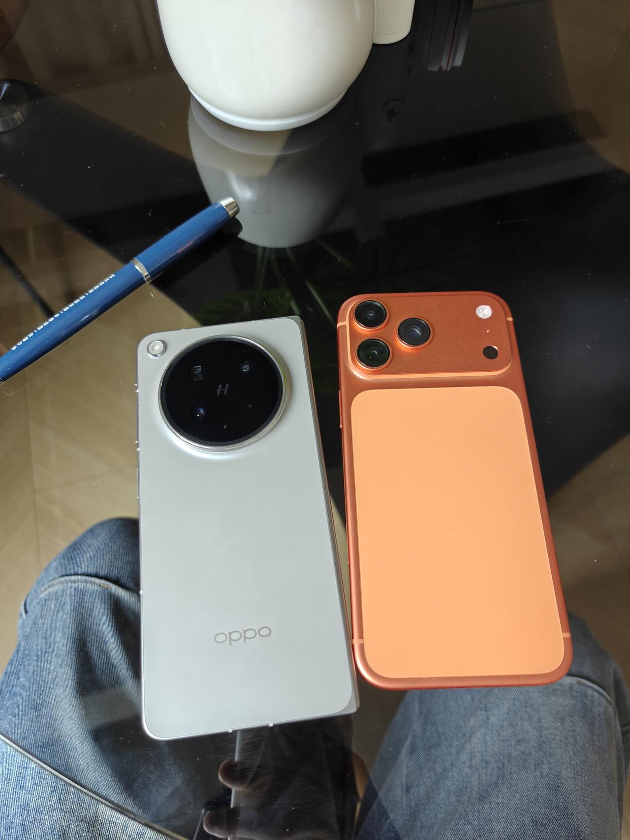 花一万块你会买OPPO折叠还是苹果17ProMax？
-
一万块钱买手机确实挺贵