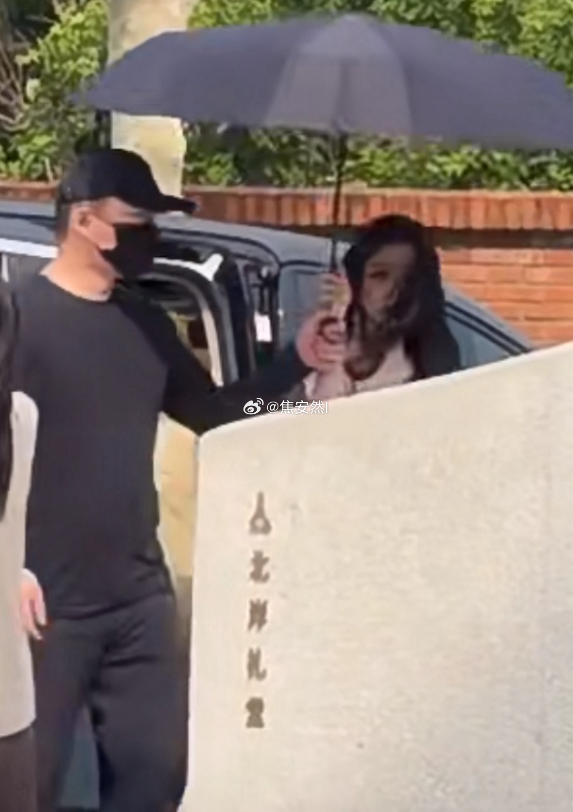 kol们说视频里看见虞书欣了很美