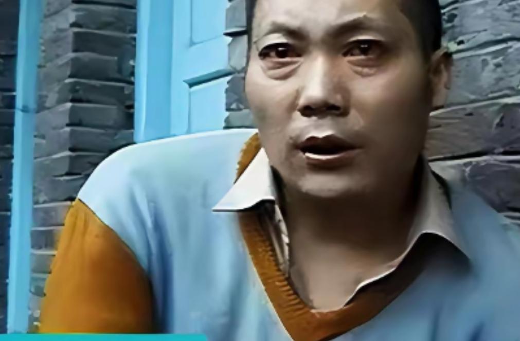 太荒唐了！四川一男子自知无法生育，竟邀请哥们来家“帮忙”造人。起初妻子死活不从，