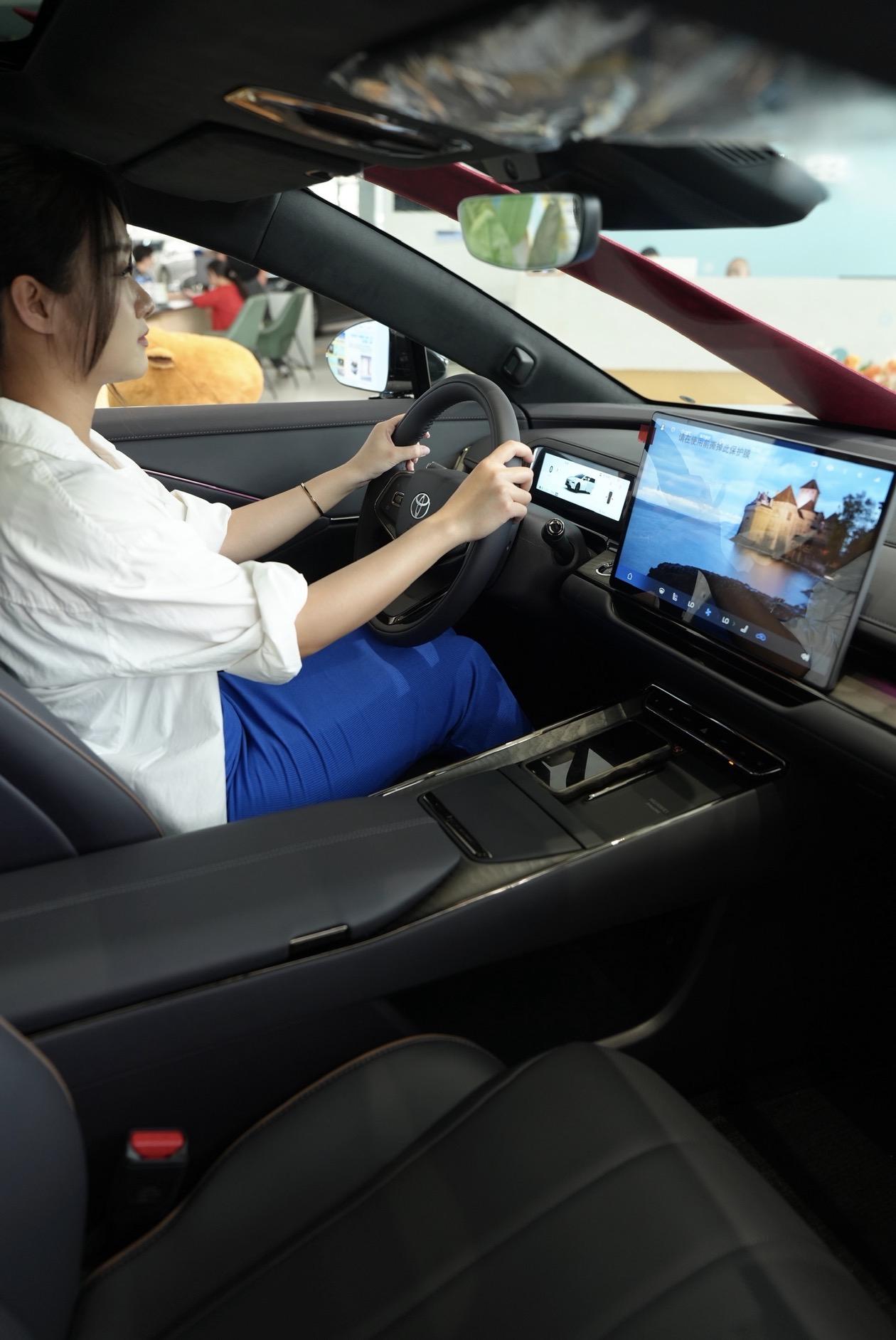 把车视作高质投资，女性购车观念突变，铂智7为何受关注？

现代女性的消费观正变得