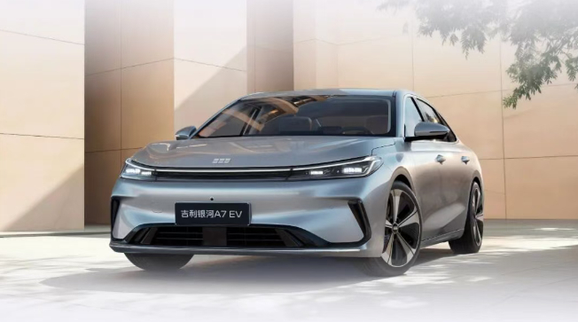 2026款吉利银河A7 EM/EV双车上市，精准对标秦PLUS：设计：延续“银河