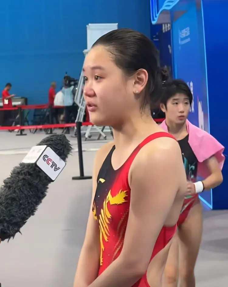 张家齐退役了？
虽然还没有正式官宣，从她眼含泪花的表情，和她说的没有遗憾，对得起