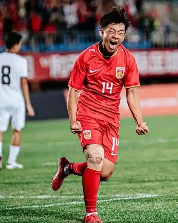 【U17 亚洲杯决赛：中日决战】国少时隔 22 年再进决赛，对阵卫冕冠军日本。中