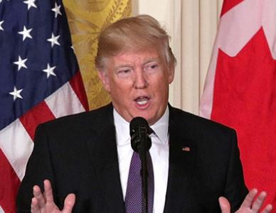 风向又转了！不排除美国与伊朗在搞“非对称表演”。
 
美国刚宣布全面封锁伊朗港口