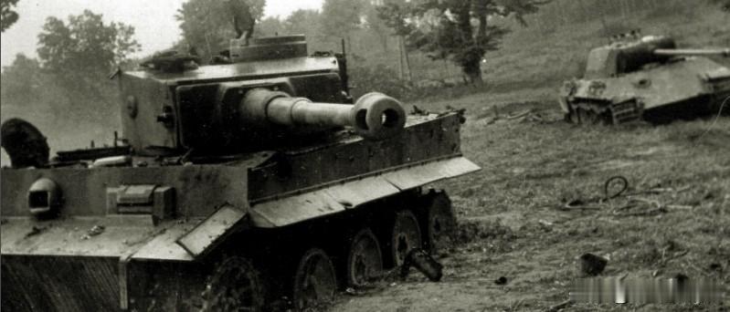 可以说我们已经见多了1941年夏天苏联军队兵败如山倒把大量坦克扔在撤退路上的图片